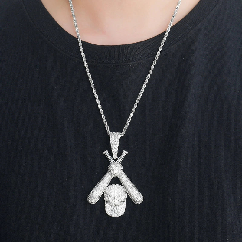 Iced Out Bats & Cap vedhæng – hvidguld belagt
