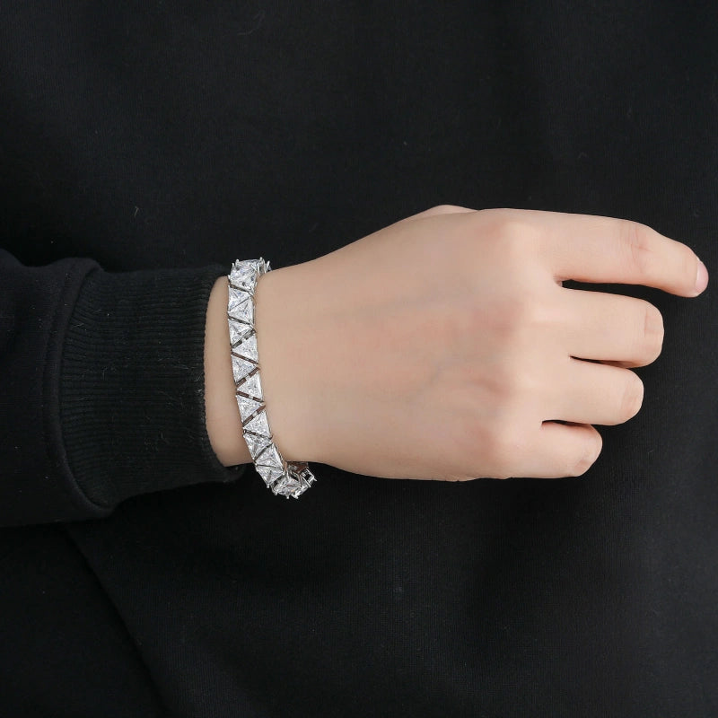 Bracelet de tennis en forme de pyramide glacée de 9 mm-Plaqué or blanc