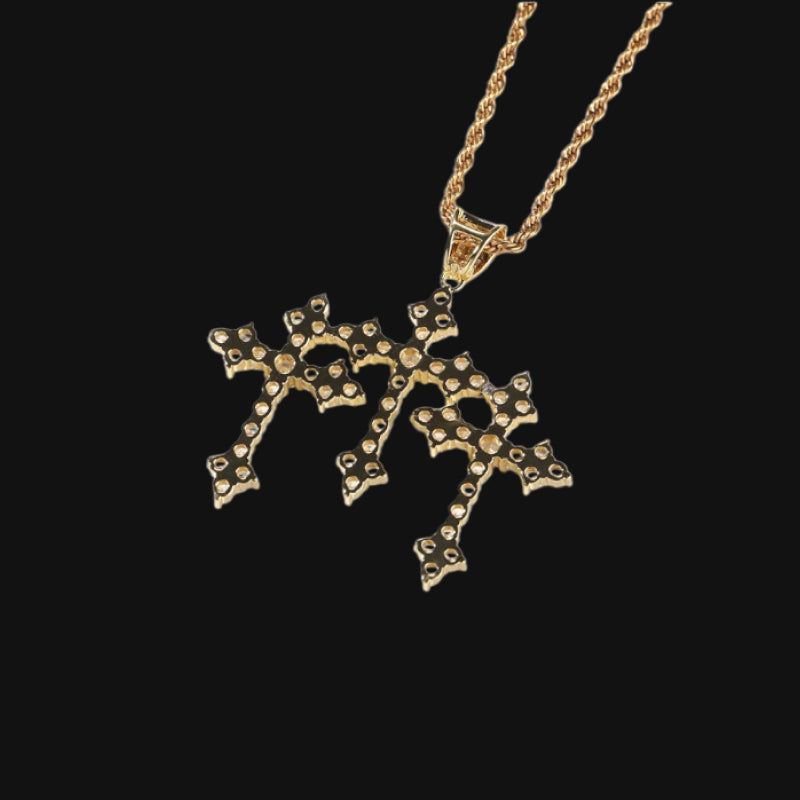Triple Cross Pendant - Hvidguldbelagt