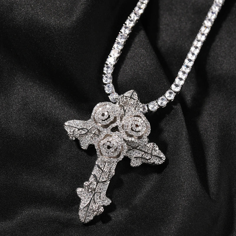 Gothic Rose Iced Cross - Hvidguld belagt