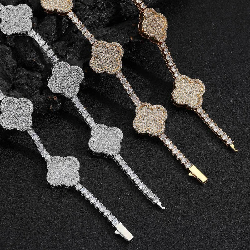 4-Blatt-Kleeblatt-Tropfenarmband - Weiß & Gold