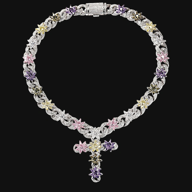 Iced Out Floral Cuban Cross Chain – Hvidguldbelagt