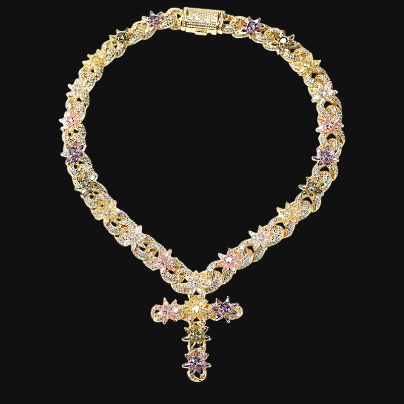 Iced Out Floral Cuban Cross Chain – Hvidguldbelagt