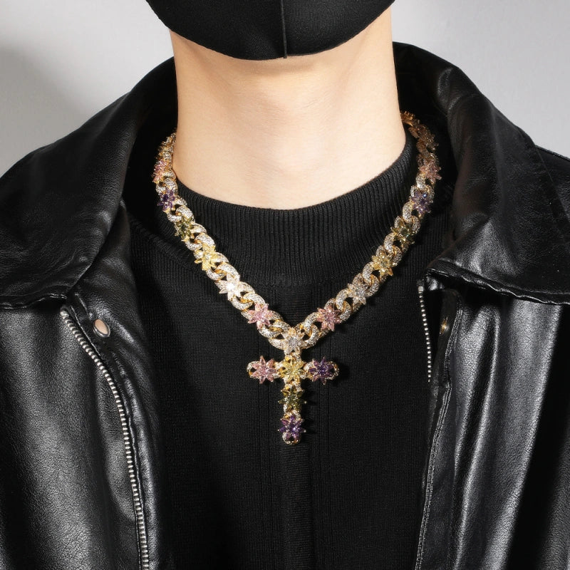 Iced Out Floral Cuban Cross Chain – Hvidguldbelagt