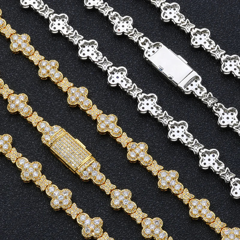 Chaîne croix étoile glacée 10 mm–Plaqué or blanc