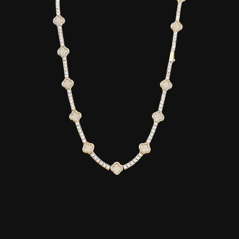 3.5mm Iced Out Clover Tennis Chain – White Gold Plated