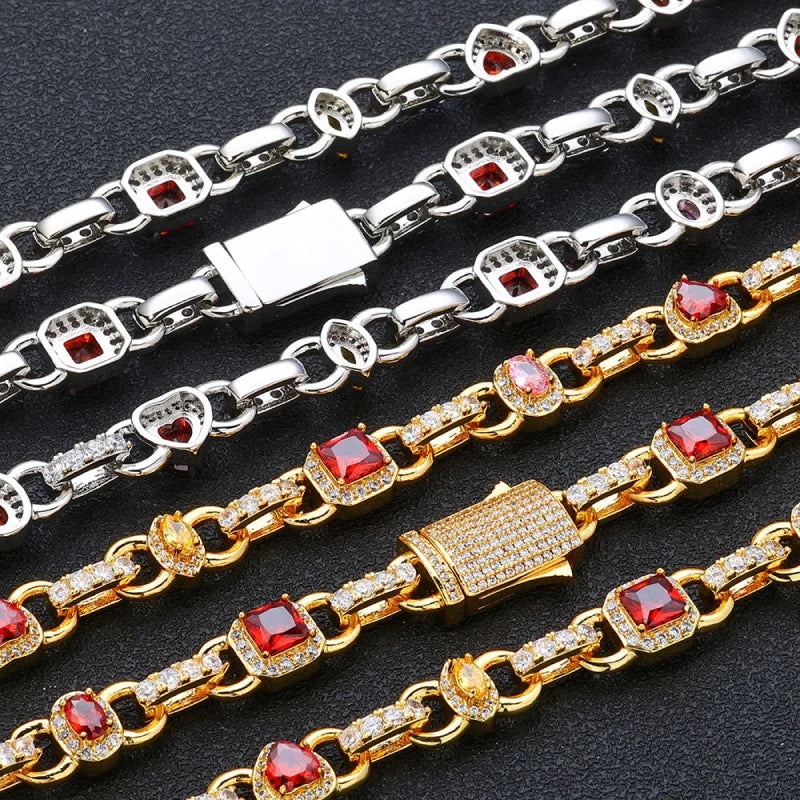 Iced Out Baroque Link Chain – White Gold Plated