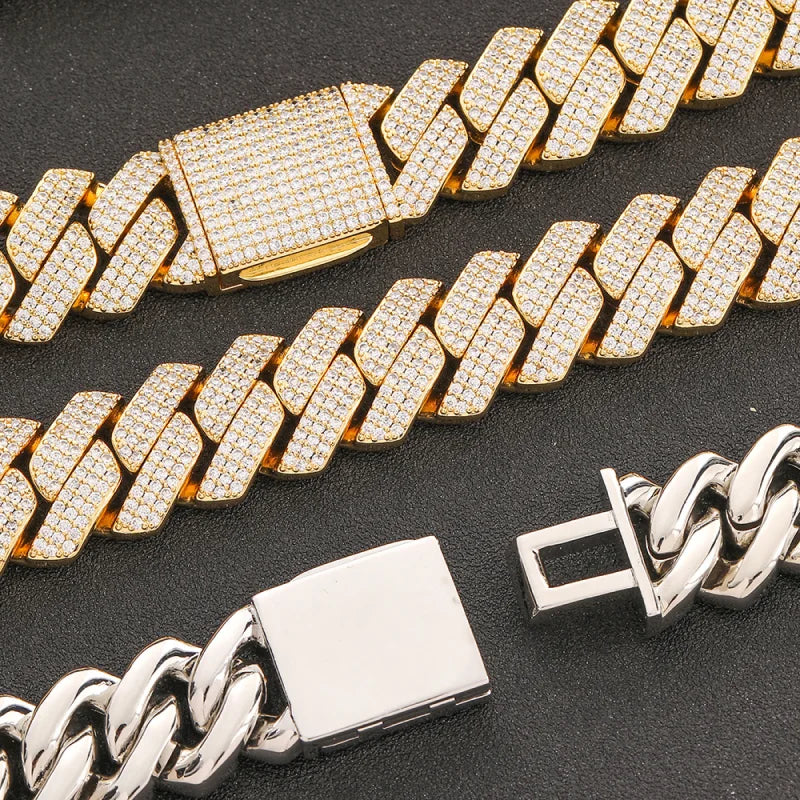 Chaîne cubaine à bords tranchants glacés de 20 mm–Plaqué or blanc