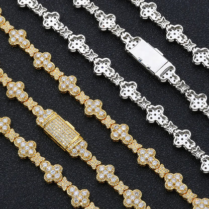 Chaîne croix étoile glacée 10 mm–Plaqué or blanc